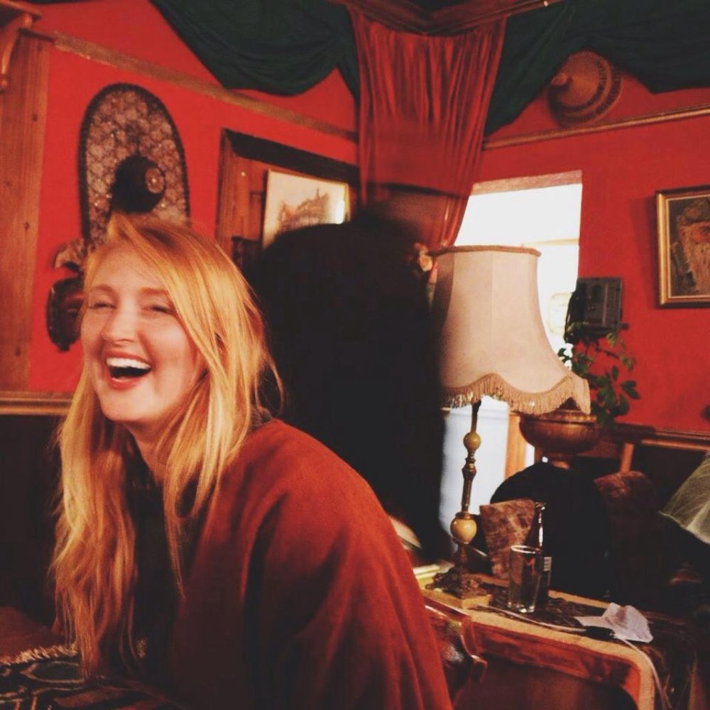 Meet your Posher, Becca